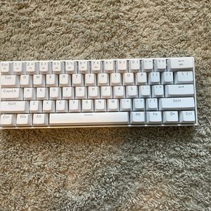 redragon k530w-rgb white (used) |read description|